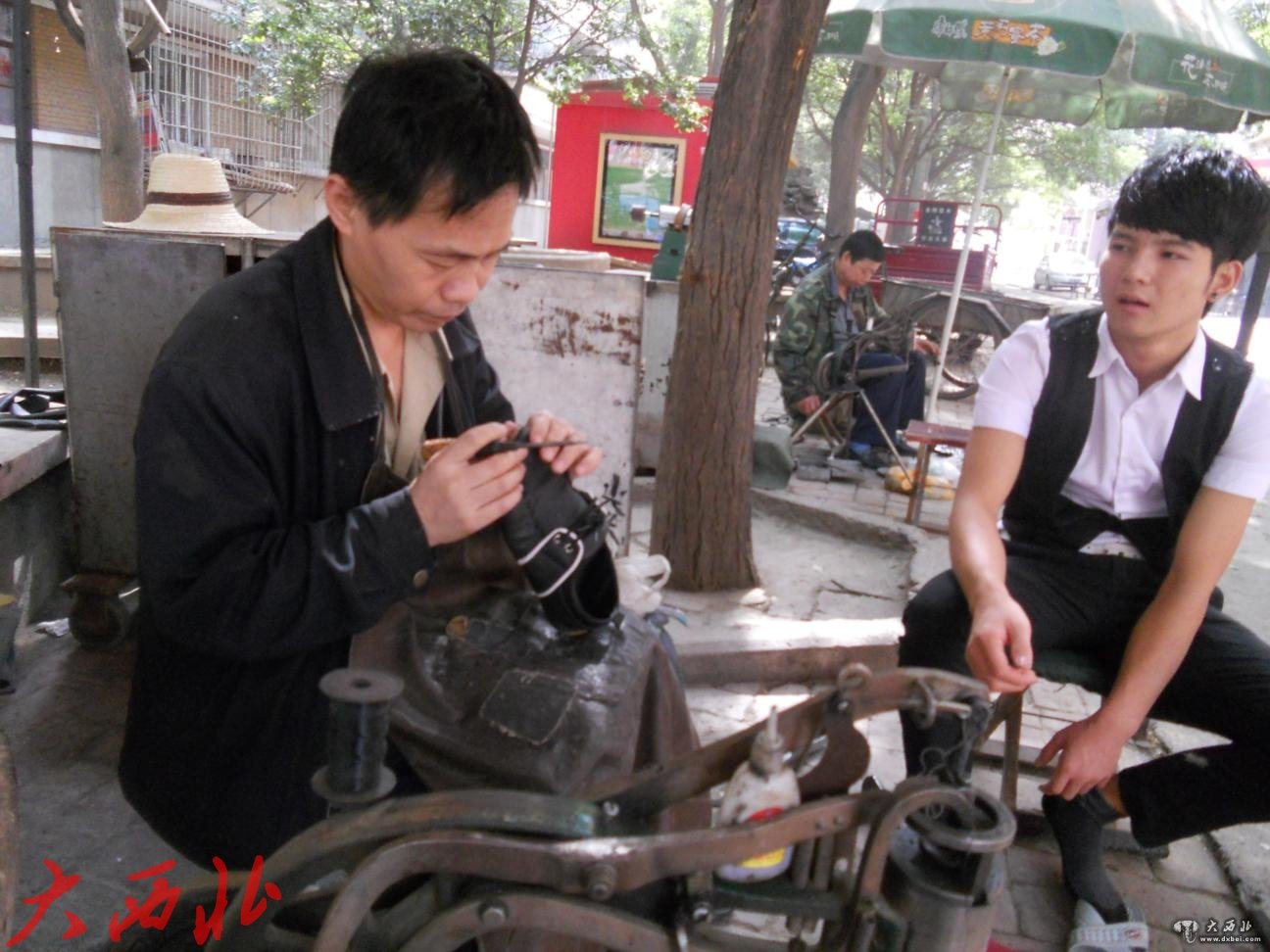 人生没有终点：36岁拜师学艺的修鞋匠老李