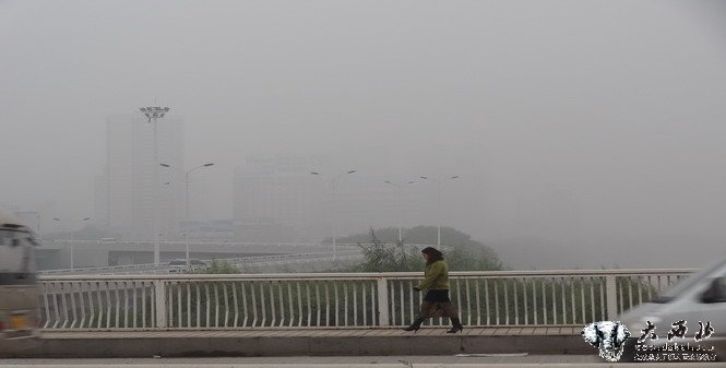 兰州今日出现雾霾天气