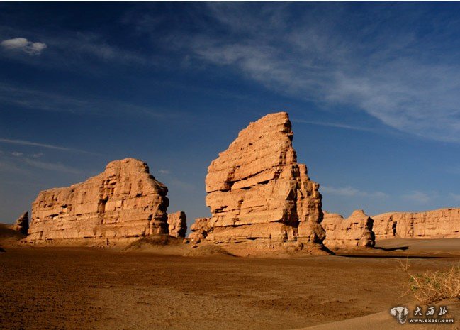 河西走廊最西端的敦煌市