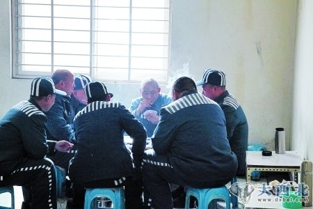 银河证券原总裁肖时庆狱中生活:有时打牌 计划写书