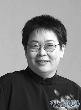 张越(央视主持人、它基金发起人) 张越(央视主持人、它基金发起人)