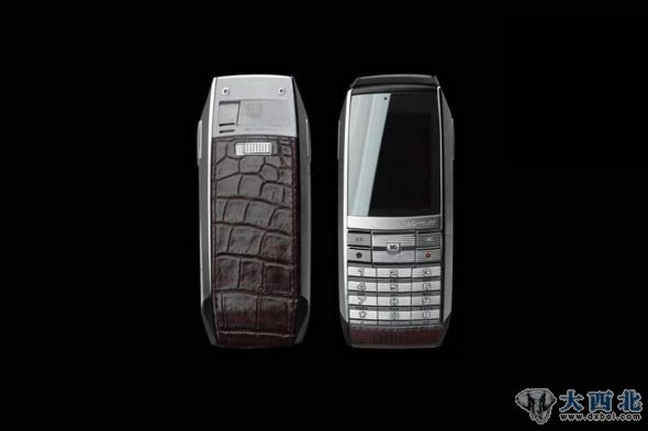 瑞士TAG Heuer豪雅手机(新浪科技配图) 瑞士TAG Heuer豪雅手机(新浪科技配图)