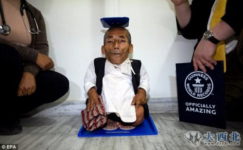 尼泊尔72岁老人被确认世界最矮至今未婚(组图)