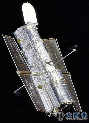 太空中的“哈勃”太空望远镜。 太空中的“哈勃”太空望远镜。