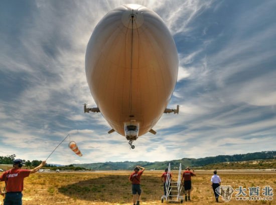 “尤利卡”号长约246英尺(约合75米)，比波音747机身还要长