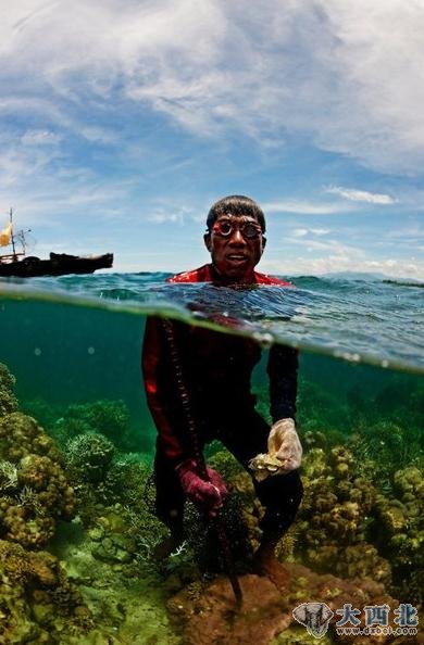 兰克的大部分时间都在海上度过,一切生活所需几乎都来自于大海。