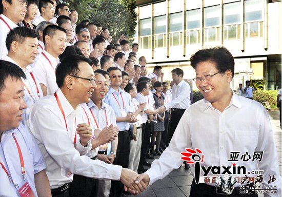 新疆表彰援疆工作先进集体和优秀个人 新疆表彰援疆工作先进集体和优秀个人