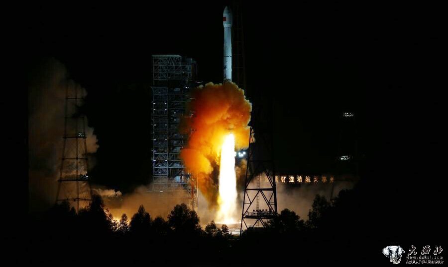 中国探月工程三期再入返回飞行试验器发射成功
