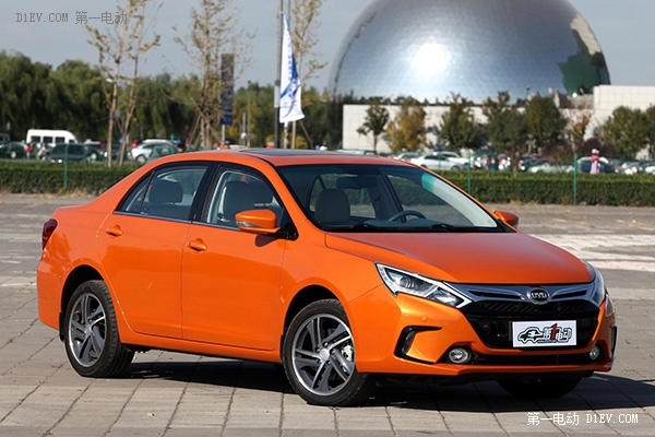 工信部公布,2月办理免征车购税手续新能源汽车3421辆,2014年9月-2015年2月,累计免购置税数量比亚迪居首,各城市中上海第一