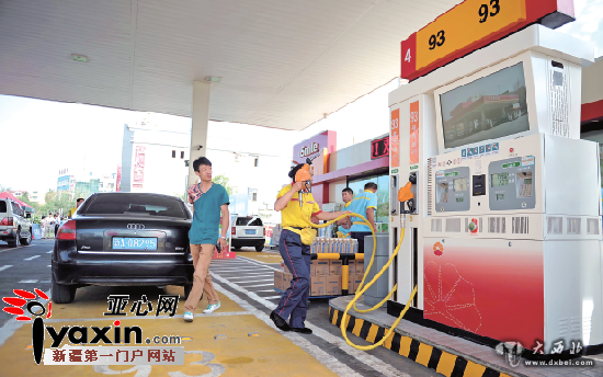 新疆首家自助加油站亮相乌鲁木齐市银川路 新疆首家自助加油站亮相乌鲁木齐市银川路