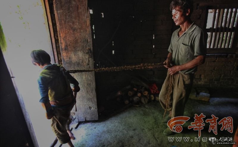 点击图片进入下一页