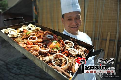 今年美食节需要购票入场 票价20元票内含代金券 今年美食节需要购票入场 票价20元票内含代金券