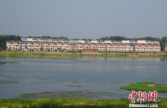 南阳官方回应违建别墅群:存10余种违规问题(图)