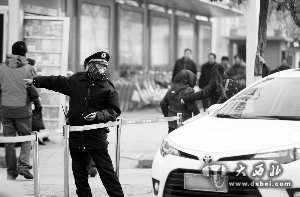 前脚交警刚贴条,后脚有人帮消分?