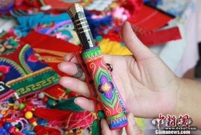 甘肃裕固族传承艺人:“背”起沉甸甸的文化