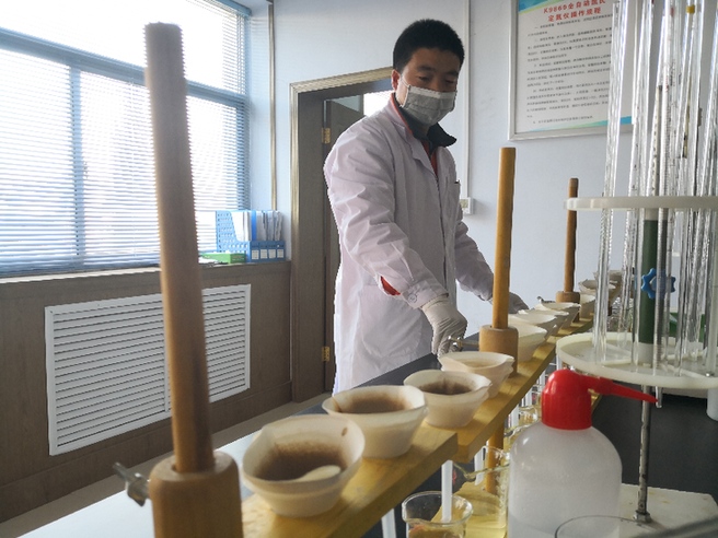 甘肃:“土壤医生”“