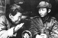 明德英:用乳汁救伤员