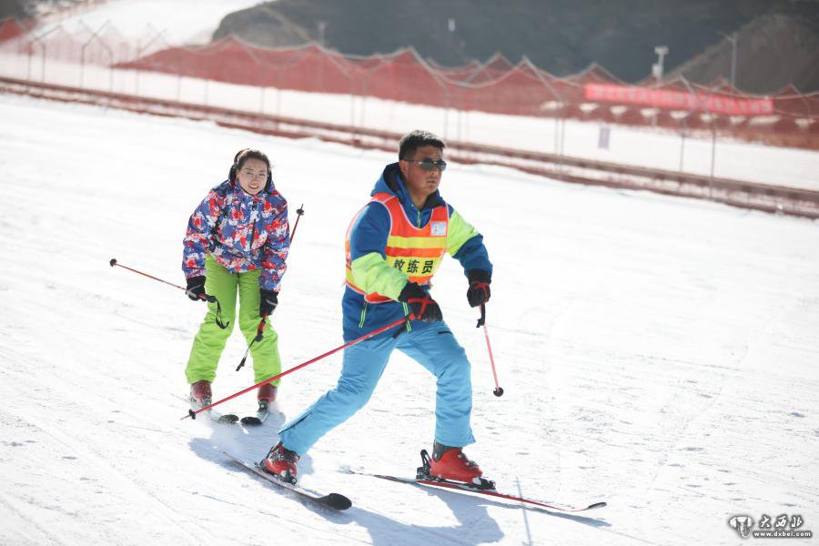 习近平考察冬奥,首次