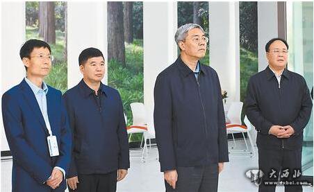 尹弘:扎实推动巩固拓