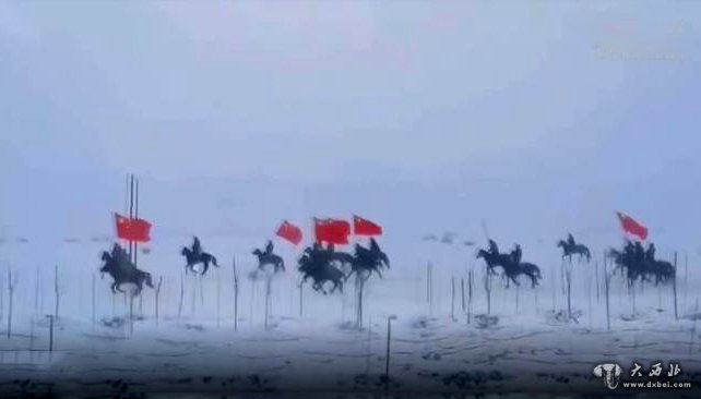 飒!新疆牧民雪中奔马