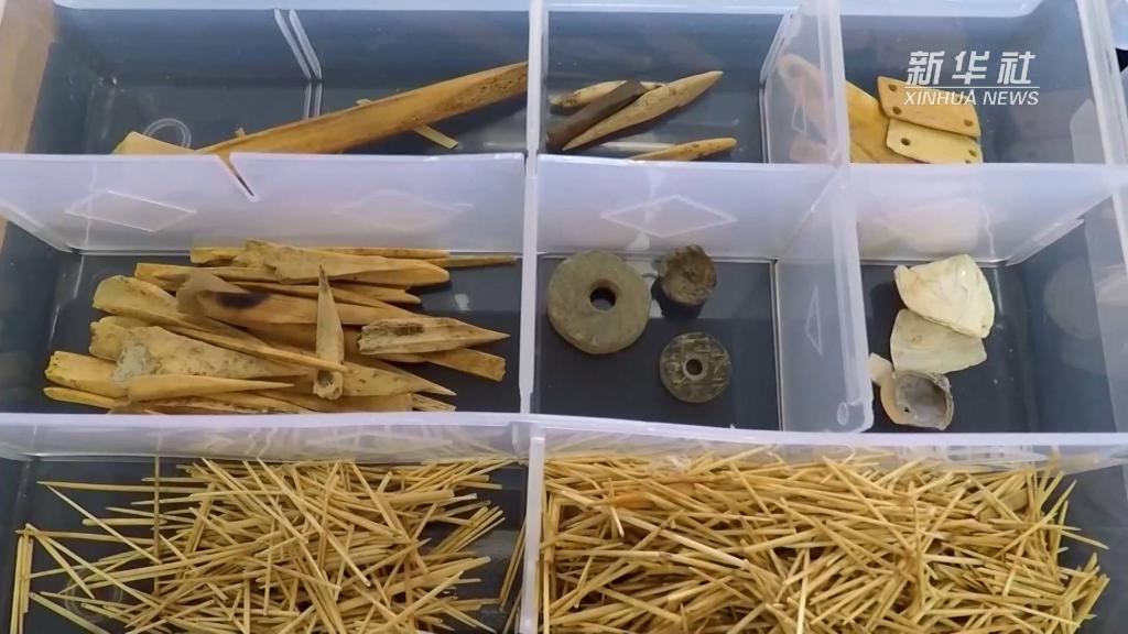 陕西石峁遗址:“石破