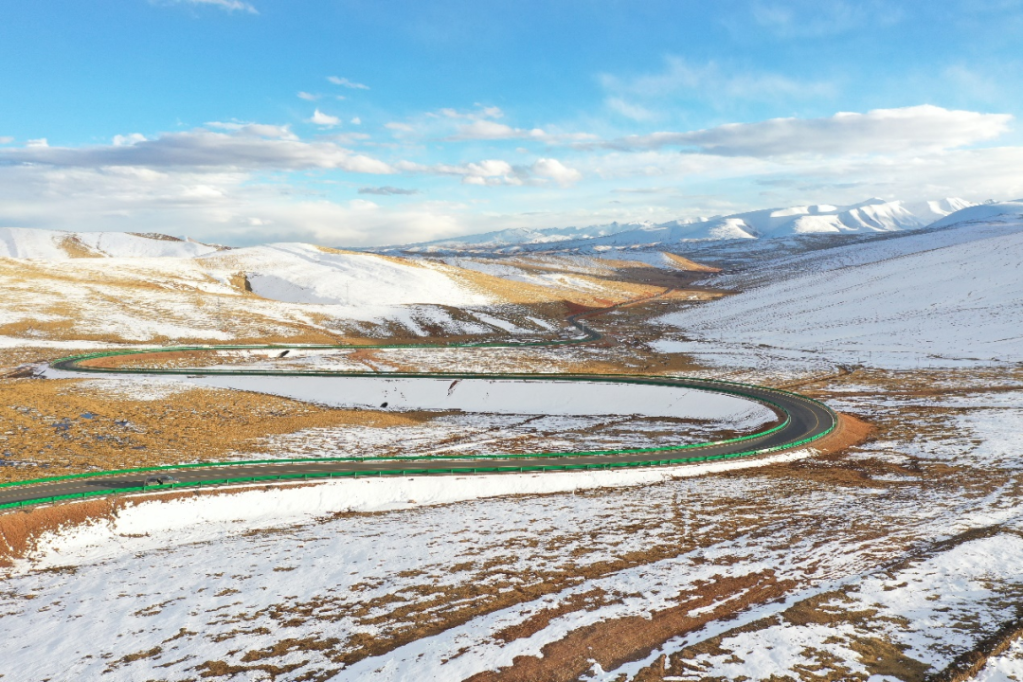 青海所有乡镇实现硬化