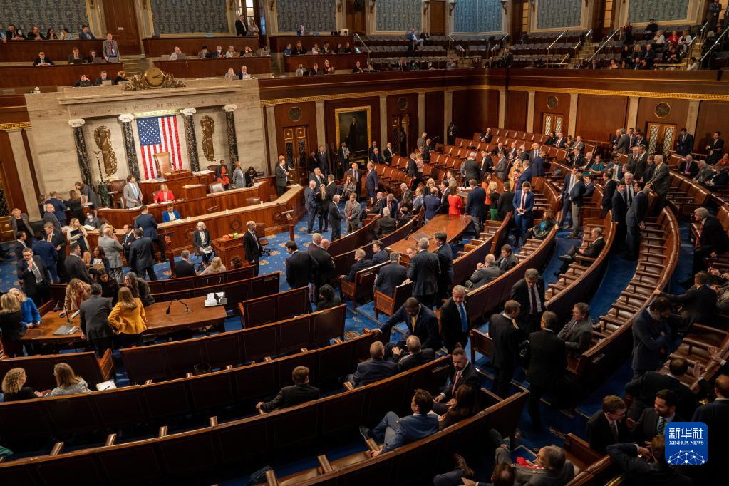 美国会众议院议长仍“