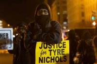 美警暴力执法再伤人命