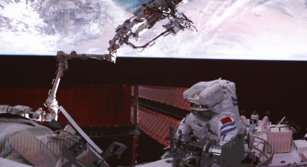 60秒速览神十五乘组圆