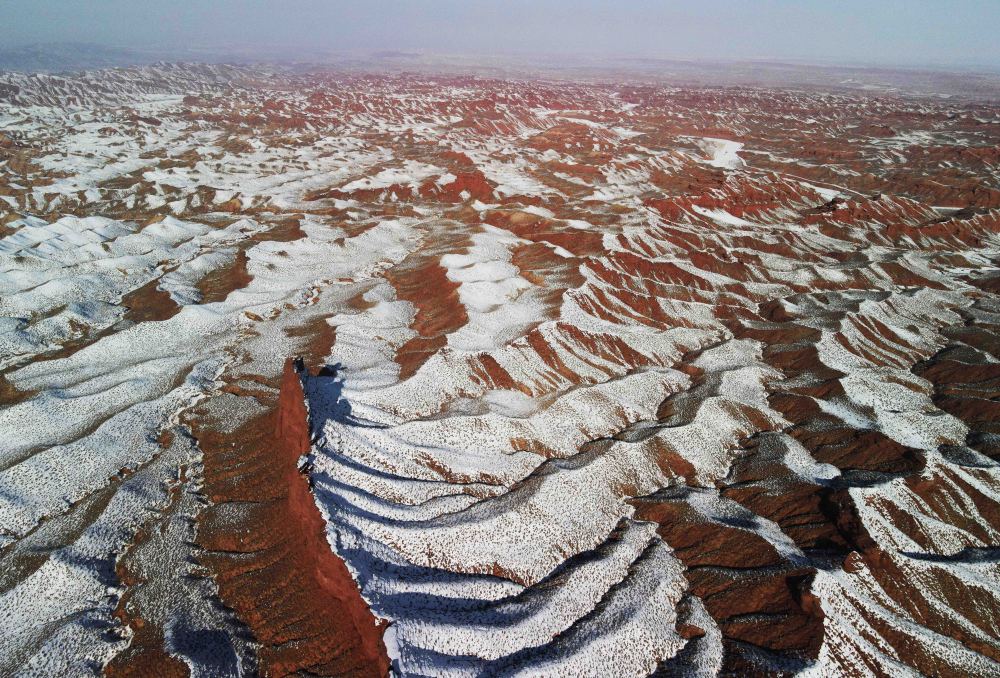 平山湖大峡谷景区雪景