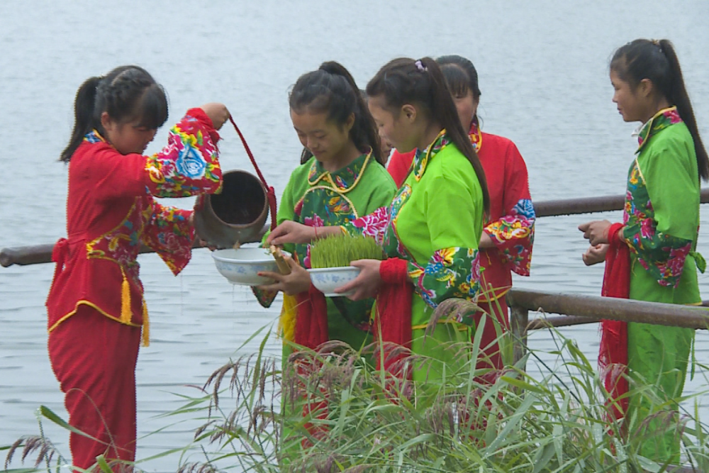 陇南乞巧歌舞初探