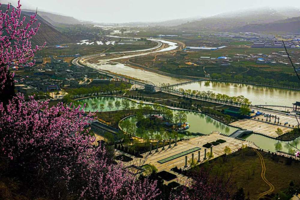 平凉崇信:山乡桃花等