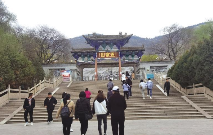 清明假日甘肃省旅游接