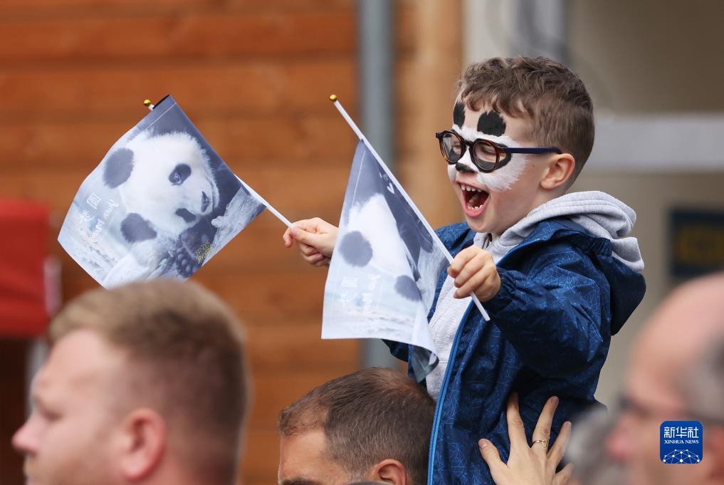 法国:送别“圆梦”